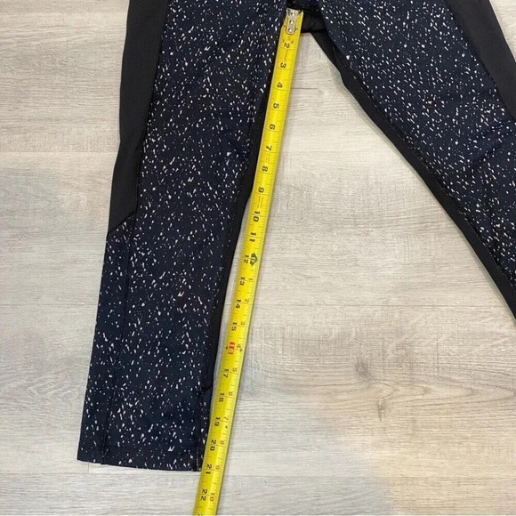 Lululemon Size 8 Give Me Qi Crop Butterfly Texture Mink Berry Pant Legging Luon - Picture 8 of 16